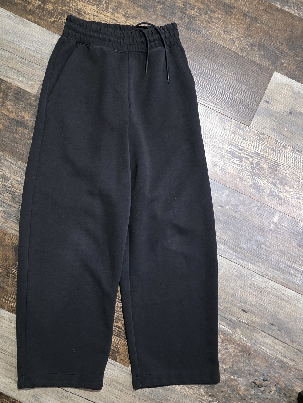 Uniqlo Womens Black Elastic-Waist Joggers